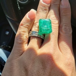 GIA Certified 27.05 ct Natural Beryl/Emerald